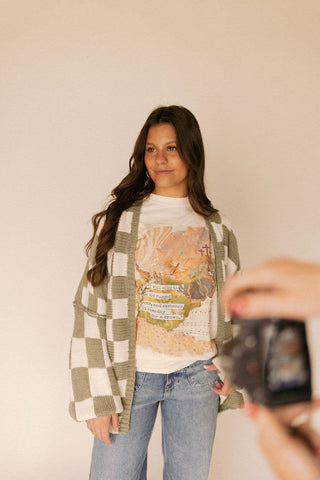 THE OLD RUGGED CROSS EASTER GRAPHIC TEE