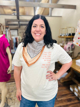 PRAISING MY RISEN KING EASTER GRAPHIC TEE