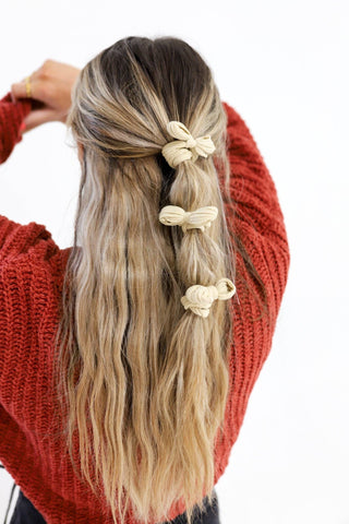 KAXI BOW PONYTAILS