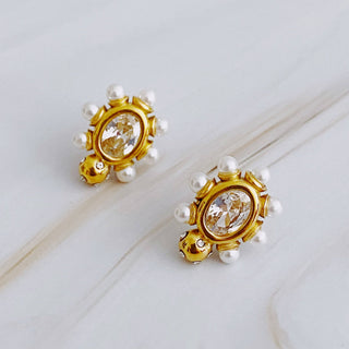 GLAM STUD EARRINGS