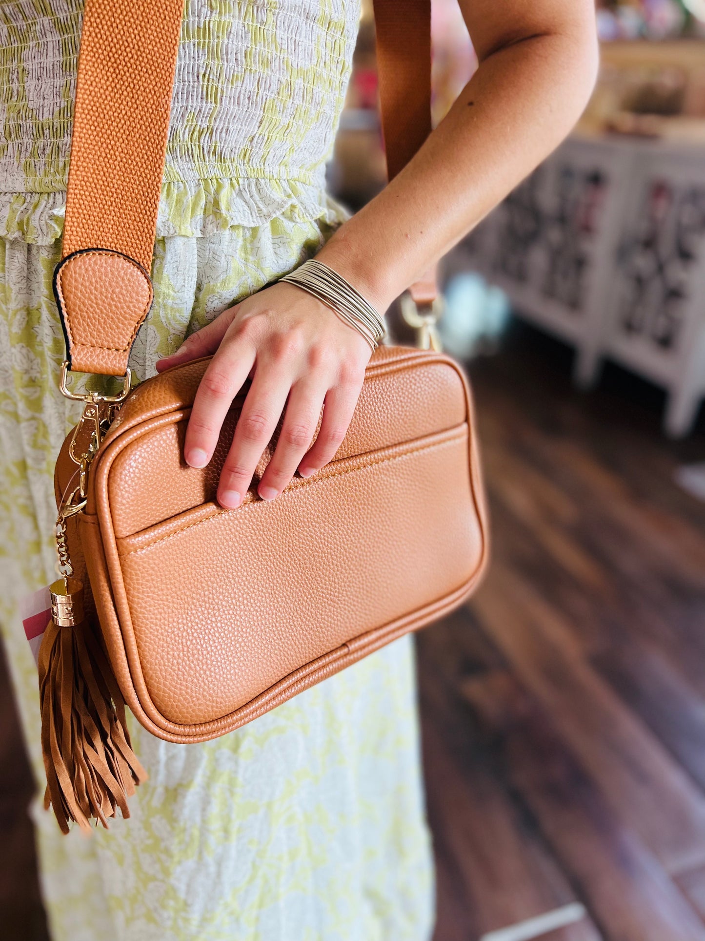 CROSSBODY & FANNY
