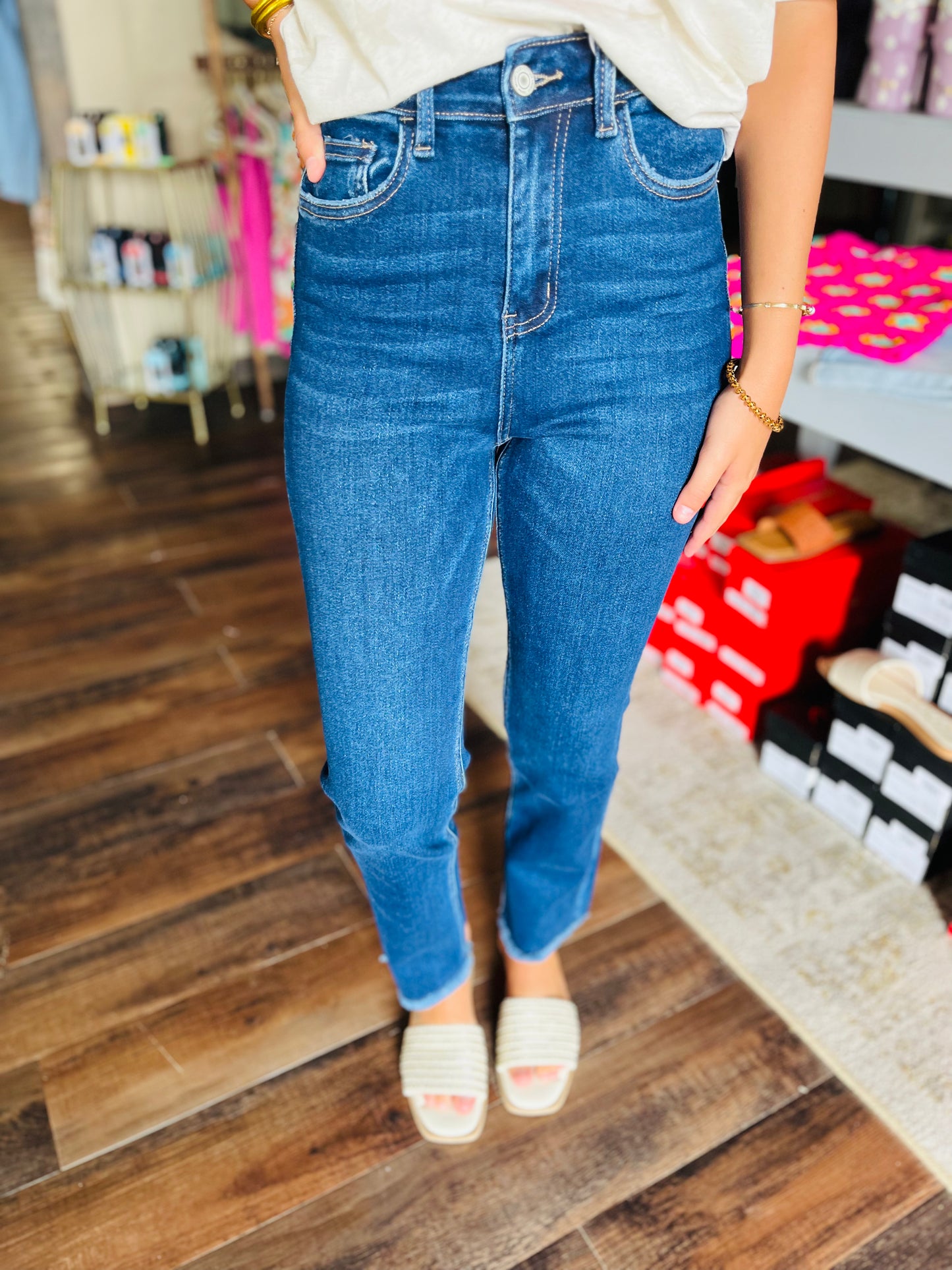 CRYSTAL JEAN
