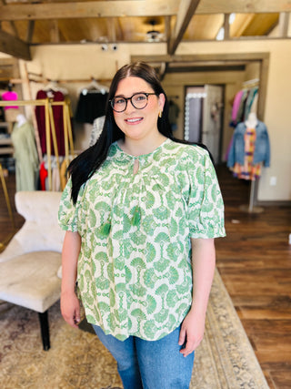 GREEN MOTIF-PLUS