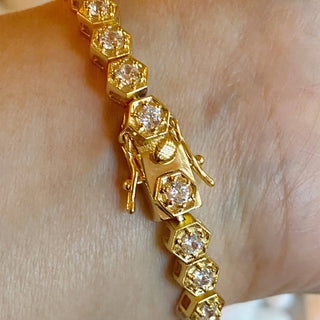 HAND LINKED TENNIS BRACELET