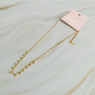 POINT YOUR BEAUTY OUT NECKLACE