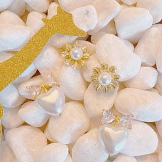 SUNNY SIDE UP PEARL EARRING SET
