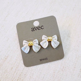 SILVER BOW STUD EARRINGS