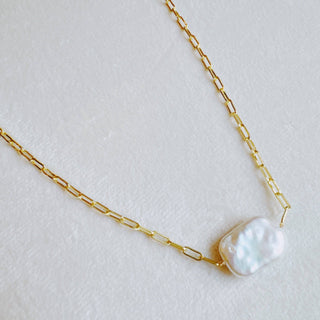 BAROQUE PEARL NECKLACE