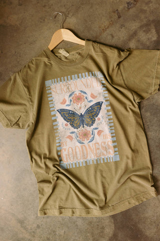 SURROUNDED BY HIS GOODNESS GRAPHIC TEE