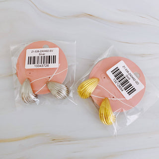 CABLED TEARDROP STUD EARRING