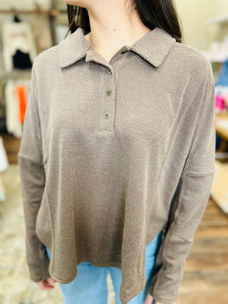 COLLARED HENLEY