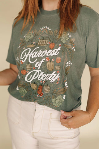 HARVEST OF PLENTY GRAPHIC TEE