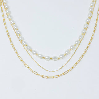 LAYERED PEARL AND CHAIN NECKLACE