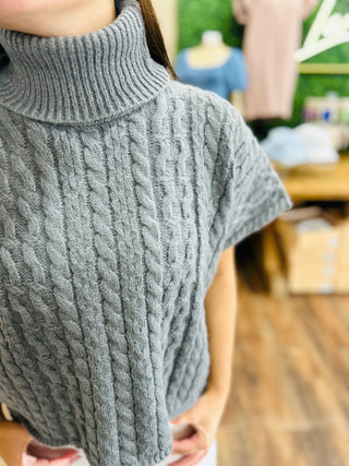 CABLEKNIT CROP