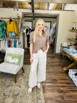 LIVING IN LINEN