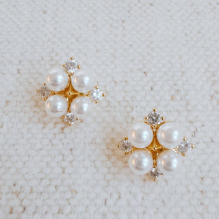 FOUR PEARLS STUDS EARRINGS