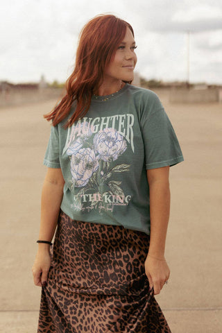 DAUGHTER OF THE KING GRAPHIC TEE