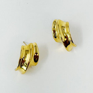 KELLY GOLD HOOP EARRINGS