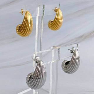 CABLED TEARDROP STUD EARRING
