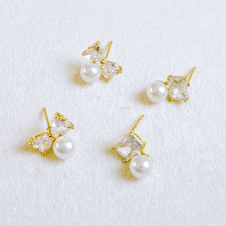 LOVELY PEARL DUO STUDS