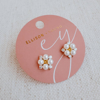 FOUR PEARLS STUDS EARRINGS
